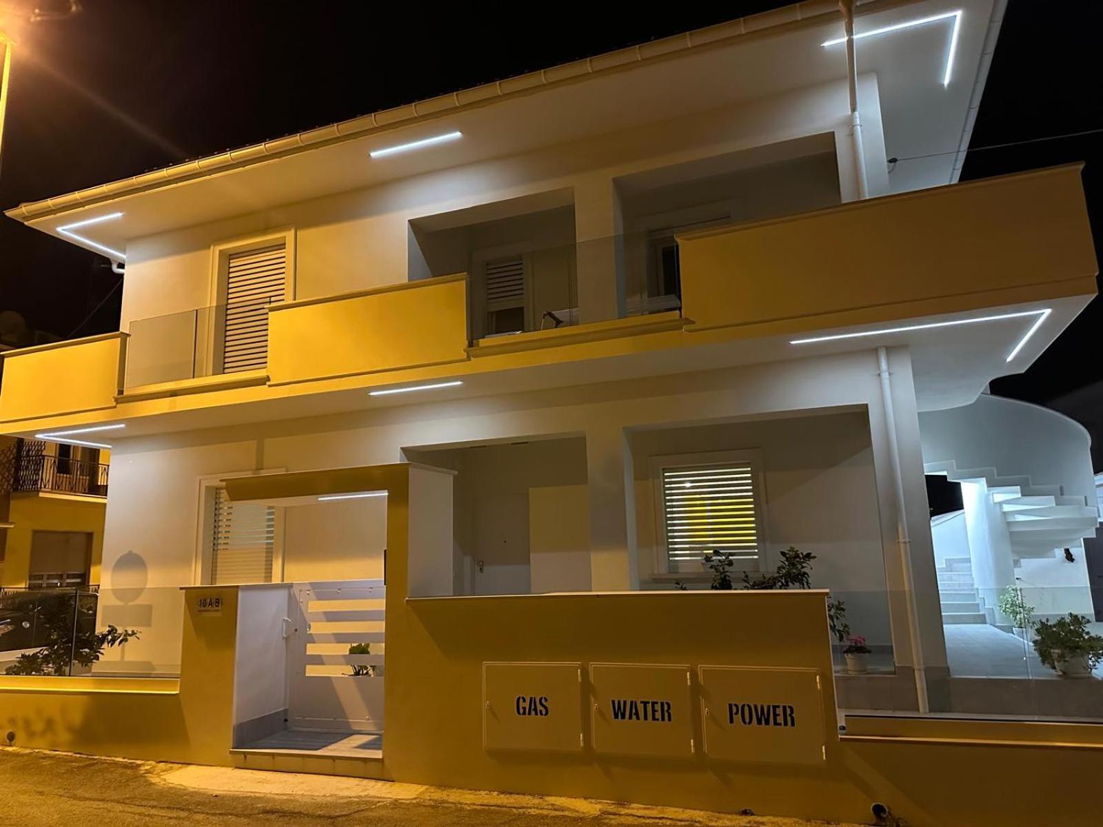 White B&B Pagliare Bagian luar foto